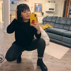 Meet your Posher, Jasmine